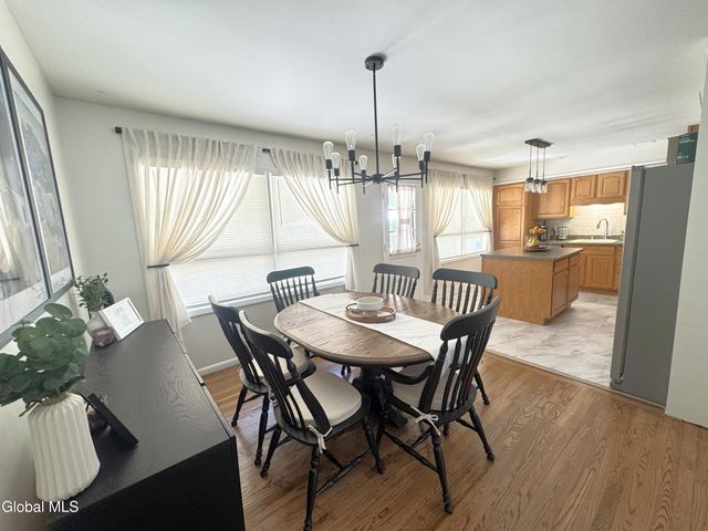 14 Rosemere Road, Ballston, NY 12019