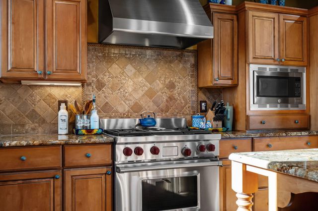 9 W Alary Lane, Corrales, NM 87048