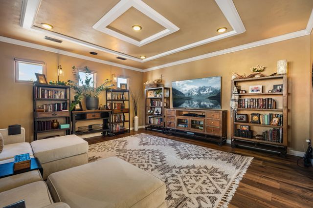 9 W Alary Lane, Corrales, NM 87048