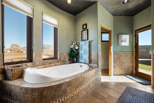 9 W Alary Lane, Corrales, NM 87048