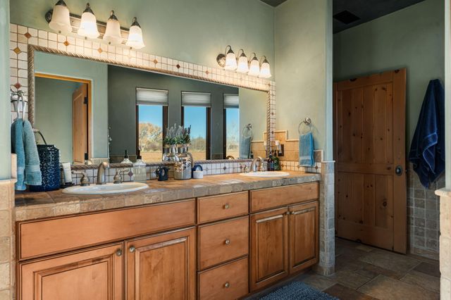 9 W Alary Lane, Corrales, NM 87048