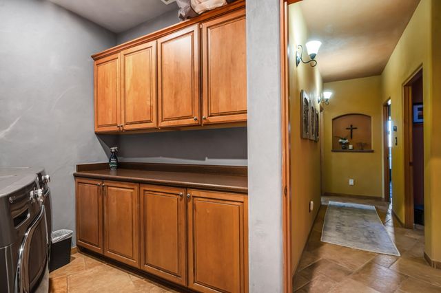 9 W Alary Lane, Corrales, NM 87048