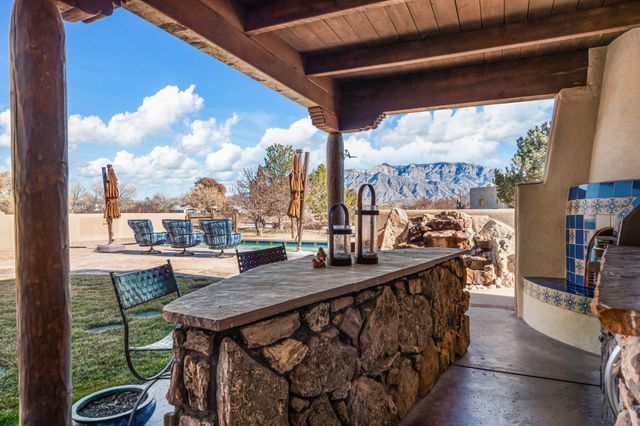 9 W Alary Lane, Corrales, NM 87048