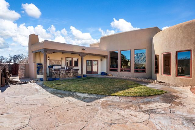 9 W Alary Lane, Corrales, NM 87048