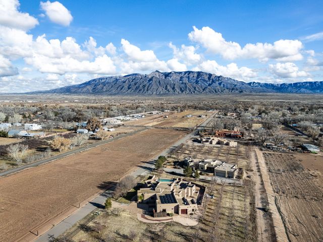 9 W Alary Lane, Corrales, NM 87048