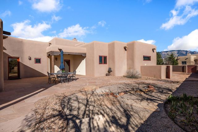 9 W Alary Lane, Corrales, NM 87048