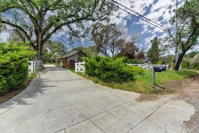 4524 Salmon Falls Rd, Pilot Hill, CA 95664