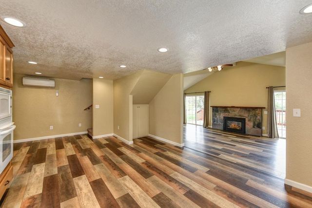 4524 Salmon Falls Rd, Pilot Hill, CA 95664