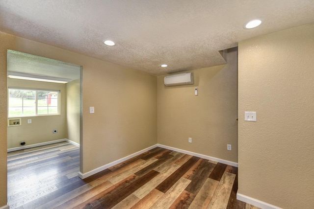 4524 Salmon Falls Rd, Pilot Hill, CA 95664