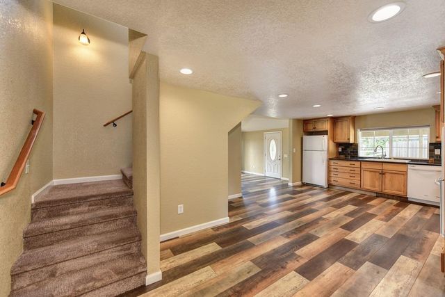 4524 Salmon Falls Rd, Pilot Hill, CA 95664