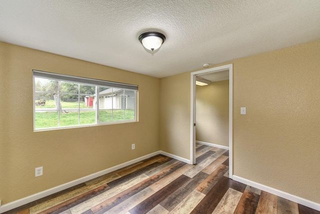 4524 Salmon Falls Rd, Pilot Hill, CA 95664