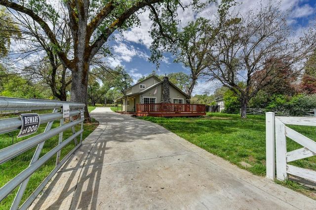 4524 Salmon Falls Rd, Pilot Hill, CA 95664