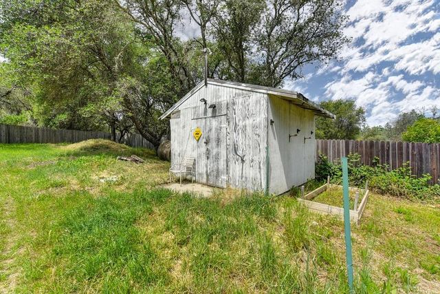 4524 Salmon Falls Rd, Pilot Hill, CA 95664