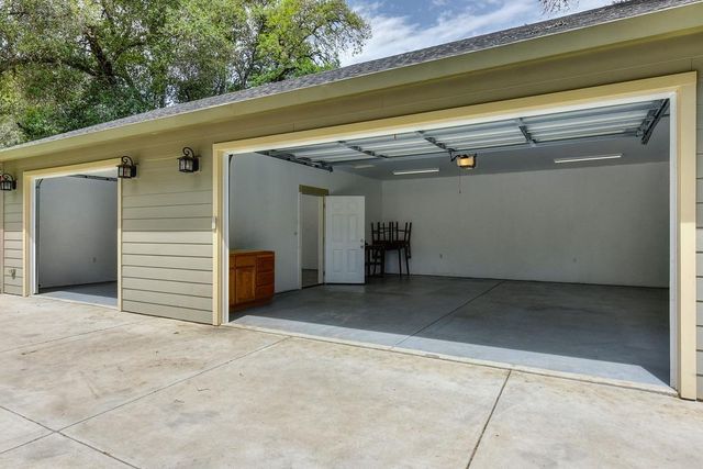 4524 Salmon Falls Rd, Pilot Hill, CA 95664