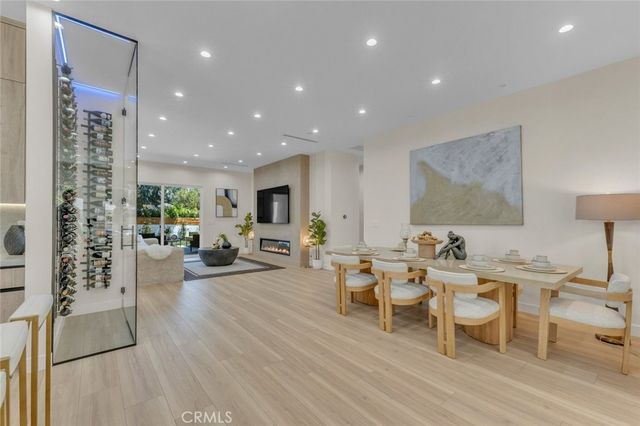4948 Denny Avenue, North Hollywood, CA 91601