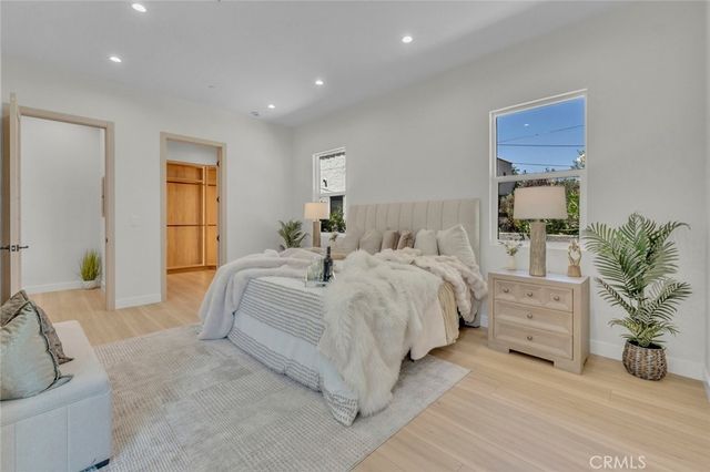 4948 Denny Avenue, North Hollywood, CA 91601