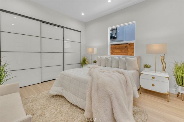 4948 Denny Avenue, North Hollywood, CA 91601