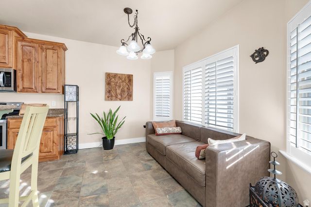 1842 E ROUEN CIR, Holladay, UT 84117