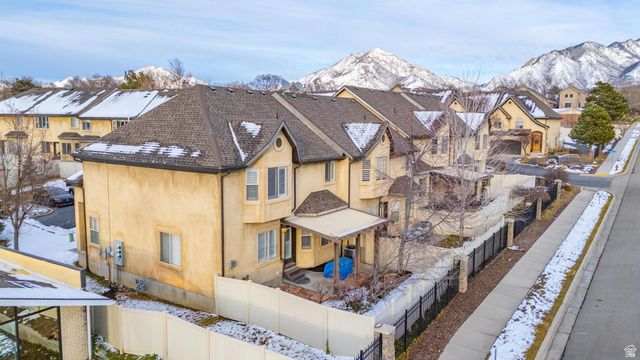 1842 E ROUEN CIR, Holladay, UT 84117