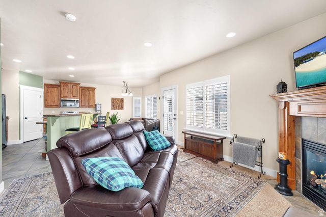 1842 E ROUEN CIR, Holladay, UT 84117