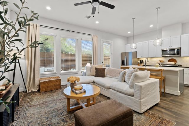 5708 White Magnolia Street, Houston, TX 77091