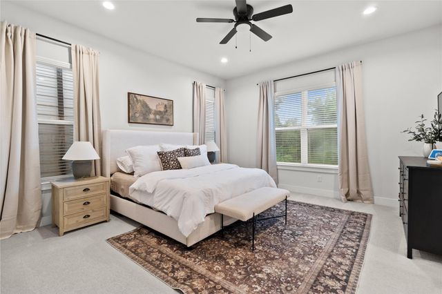 5708 White Magnolia Street, Houston, TX 77091