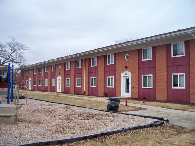 1357 Monomoy Street B1, Aurora, IL 60506