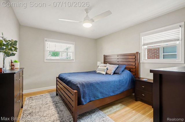 27720 Jefferson Avenue, St. Clair Shores, MI 48081