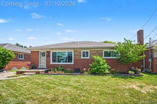 27720 Jefferson Avenue, St. Clair Shores, MI 48081