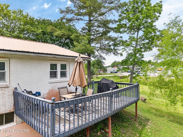 706 Industrial Drive, Monterey, TN 38574