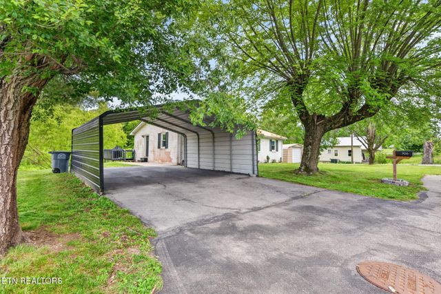 706 Industrial Drive, Monterey, TN 38574