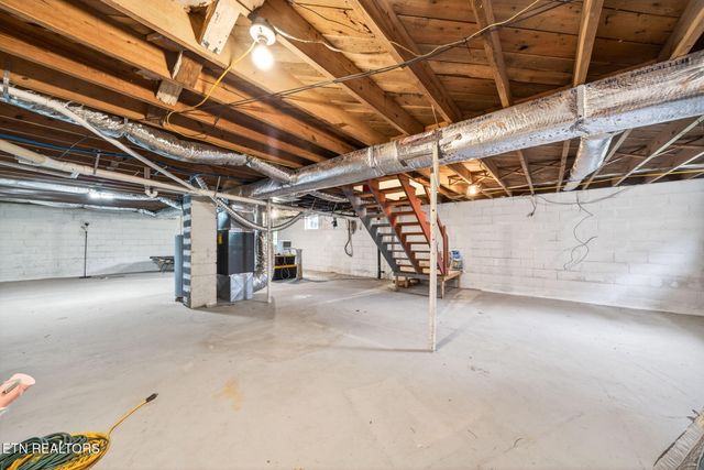 706 Industrial Drive, Monterey, TN 38574