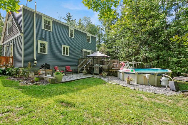 32 Oakwood Road, Farmington, NH 03835