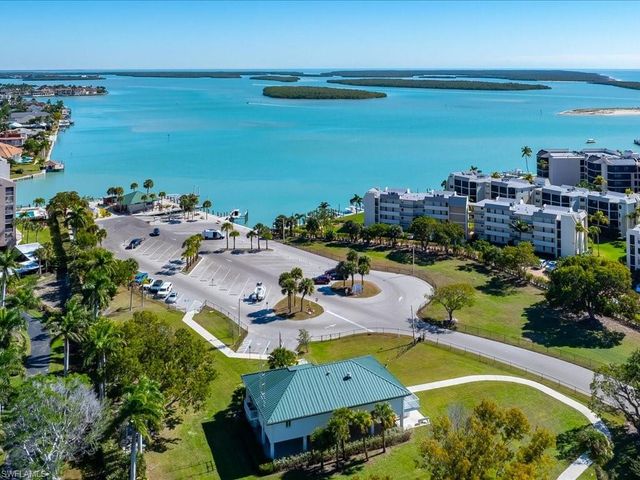 901 Collier CT 5-903, Marco Island, FL 34145