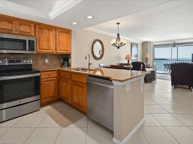 901 Collier CT 5-903, Marco Island, FL 34145
