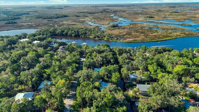 6872 S HOLLY OAK POINT, Homosassa, FL 34448