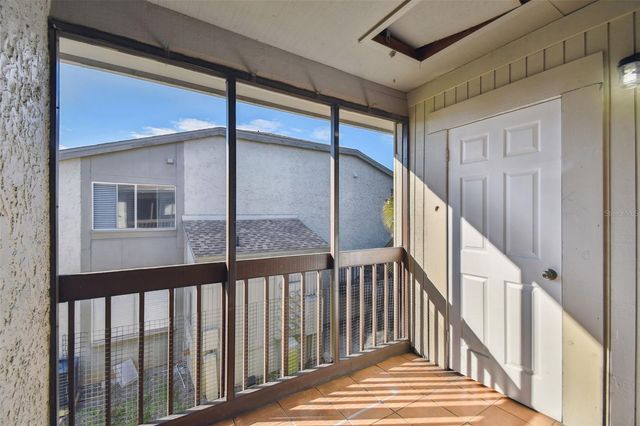 6330 NEWTOWN CIRCLE 30B4, Tampa, FL 33615