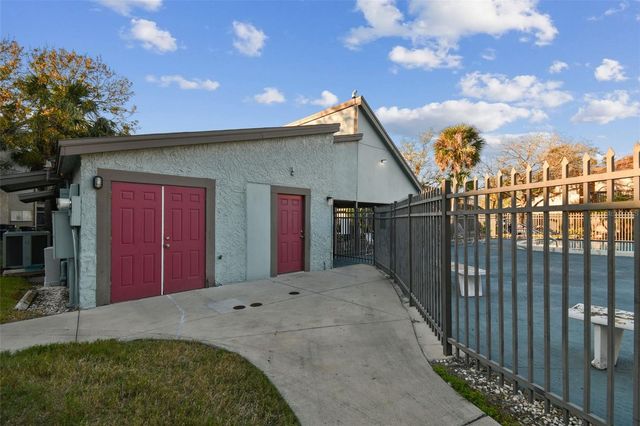 6330 NEWTOWN CIRCLE 30B4, Tampa, FL 33615