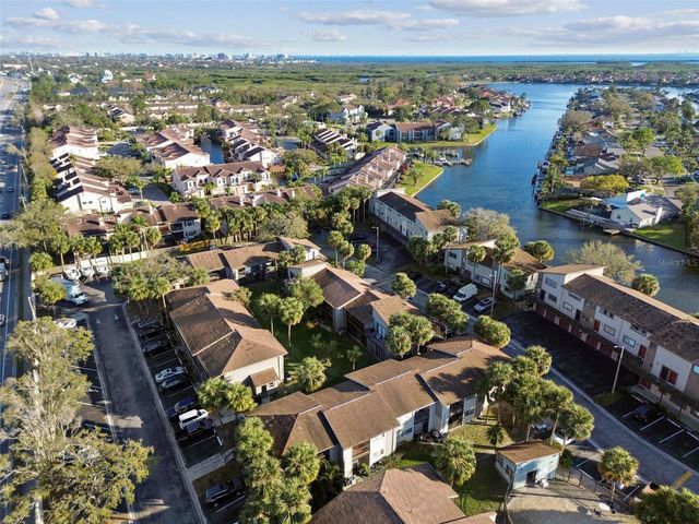 6330 NEWTOWN CIRCLE 30B4, Tampa, FL 33615