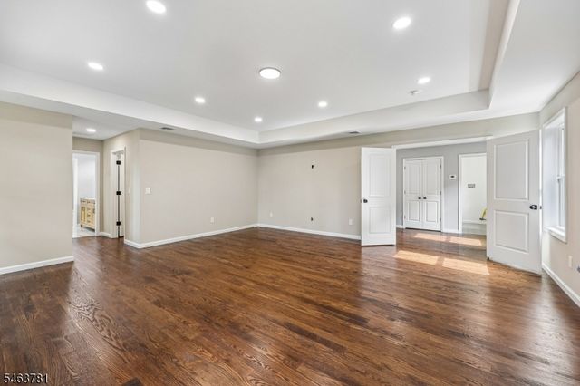 8 Chamberlain Ln, Mount Olive Twp., NJ 07828