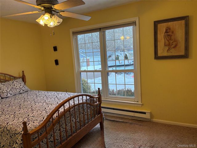 498 Cranston Lane, Ridge, NY 11961