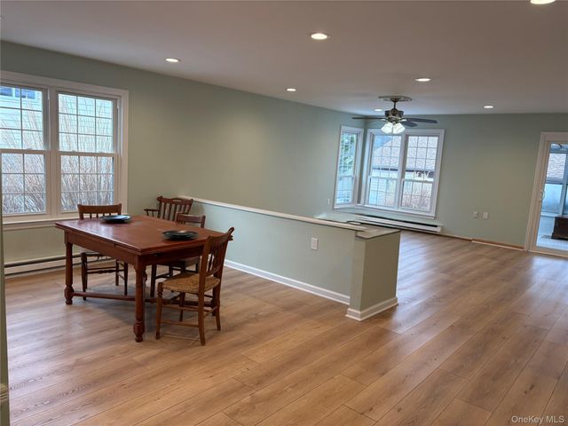 498 Cranston Lane, Ridge, NY 11961