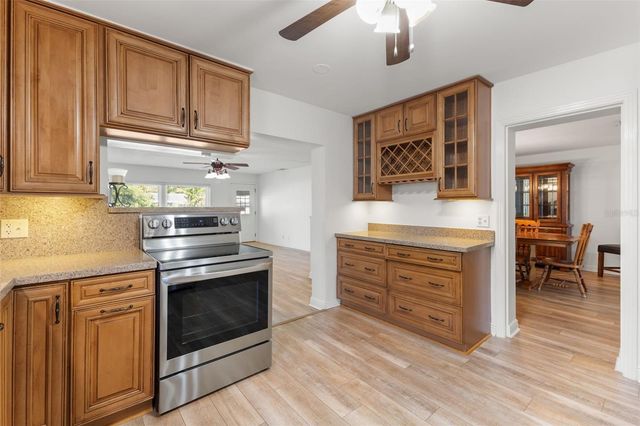 811 40TH AVENUE N, St Petersburg, FL 33703