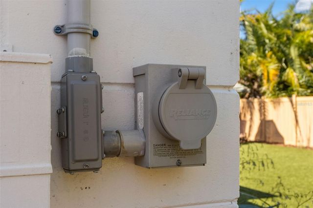 811 40TH AVENUE N, St Petersburg, FL 33703