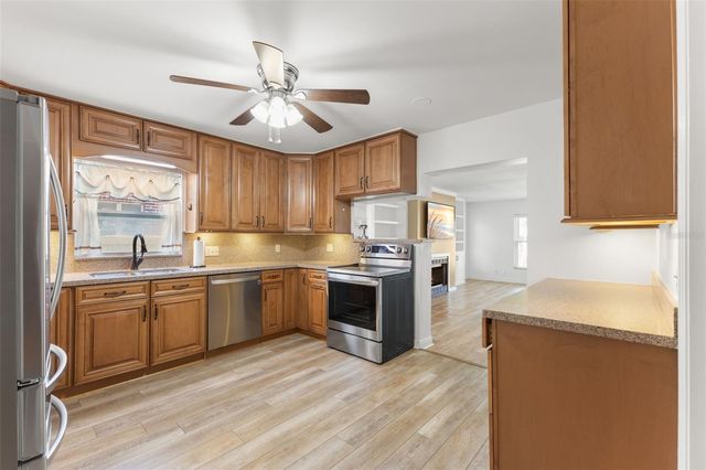 811 40TH AVENUE N, St Petersburg, FL 33703