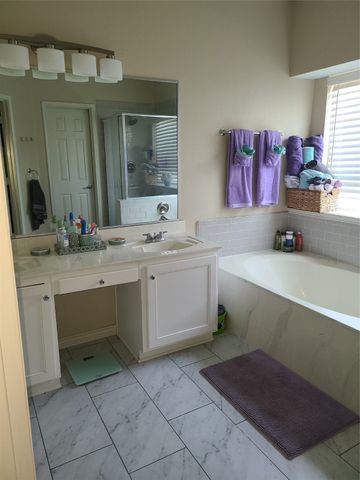 2352 Warrington Drive, Grand Prairie, TX 75052