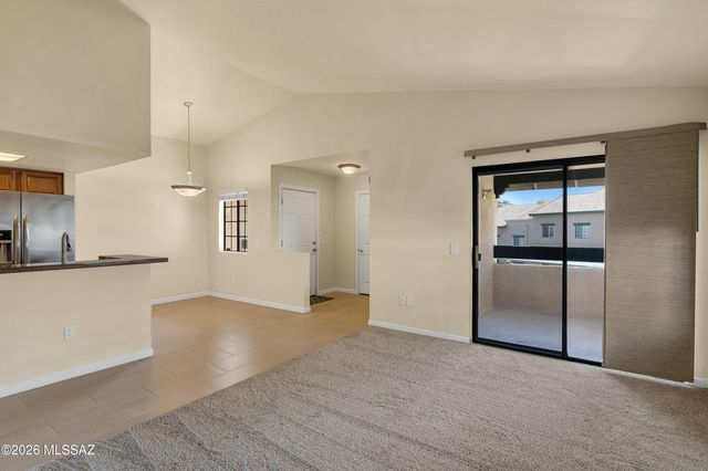 101 S Players Club Dr Apt 7201, Tucson, AZ 85745