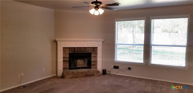 619 Rolling Hills Drive, Killeen, TX 76543