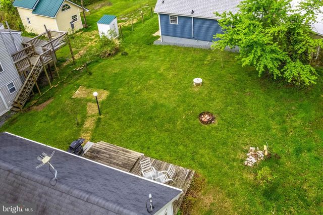 54 4TH ST, North East, MD 21901