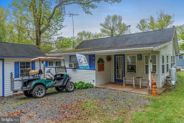 54 4TH ST, North East, MD 21901
